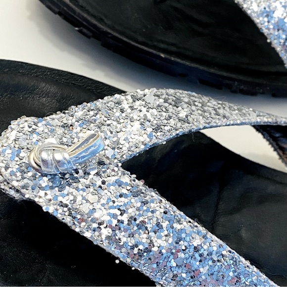 Two Lips Rhoda Flat Sandals - Picture 4 of 9